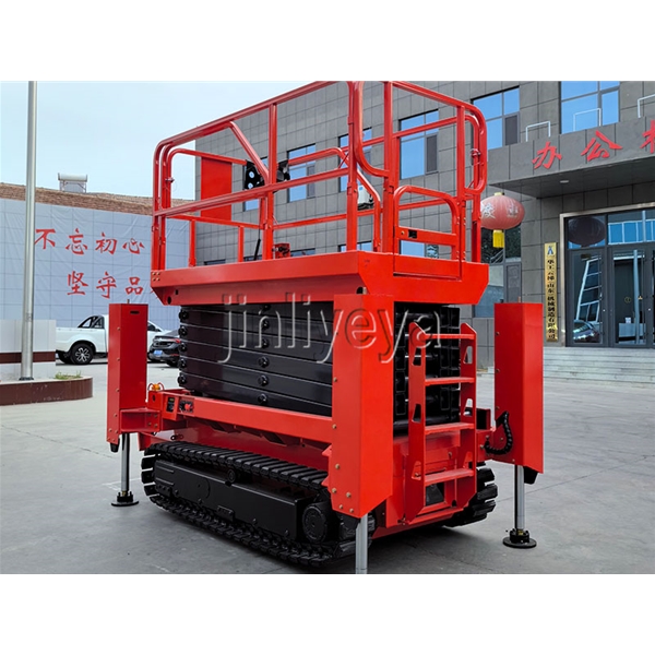 履（lǚ）帶自行升降（jiàng）機