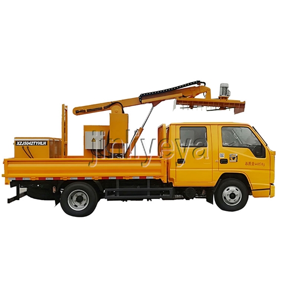 車載式（shì）綠籬修剪機