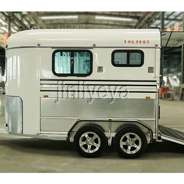 兩馬位運馬（mǎ）車