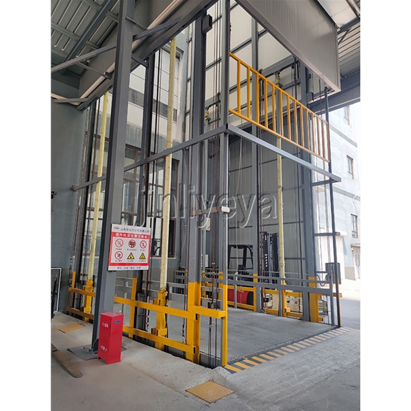 導（dǎo）軌式升降平台