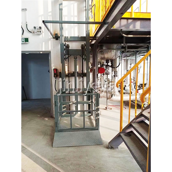 導軌式升降（jiàng）平台