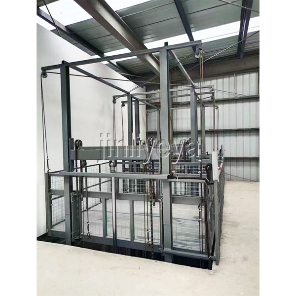 導軌式（shì）升降平台