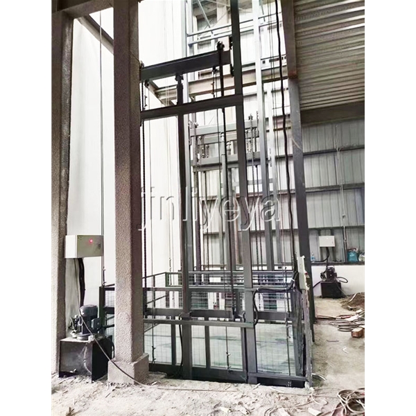 導軌式升降（jiàng）平台